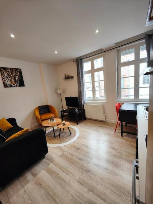 Ferienwohnung La Feline - Duplex - Vieux Valenciennes - Familial Exterior foto